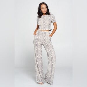 441B-GRAY. Snake Print Top & Bottom Set